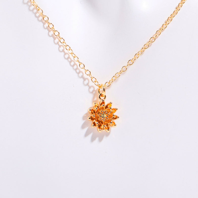 In Stock Cross-border December Birthday Flower Pendant Three-dimensional Decorative Flower Pendant Necklace Gold-plated Sweater Chain