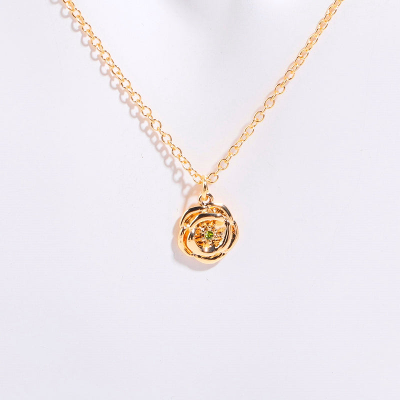 In Stock Cross-border December Birthday Flower Pendant Three-dimensional Decorative Flower Pendant Necklace Gold-plated Sweater Chain