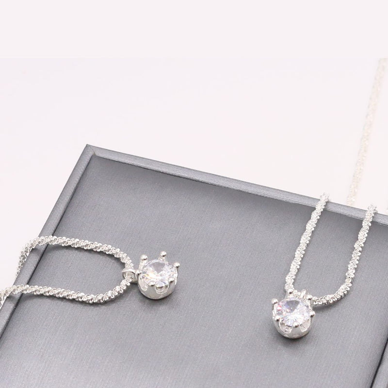 Women’s Brilliant &amp; Charm Crown Charm Necklace, Spring Street Style Fashion Silver Plating Necklace, Trendy Shiny Luxury Clavicle Chain Matching Women Accessories